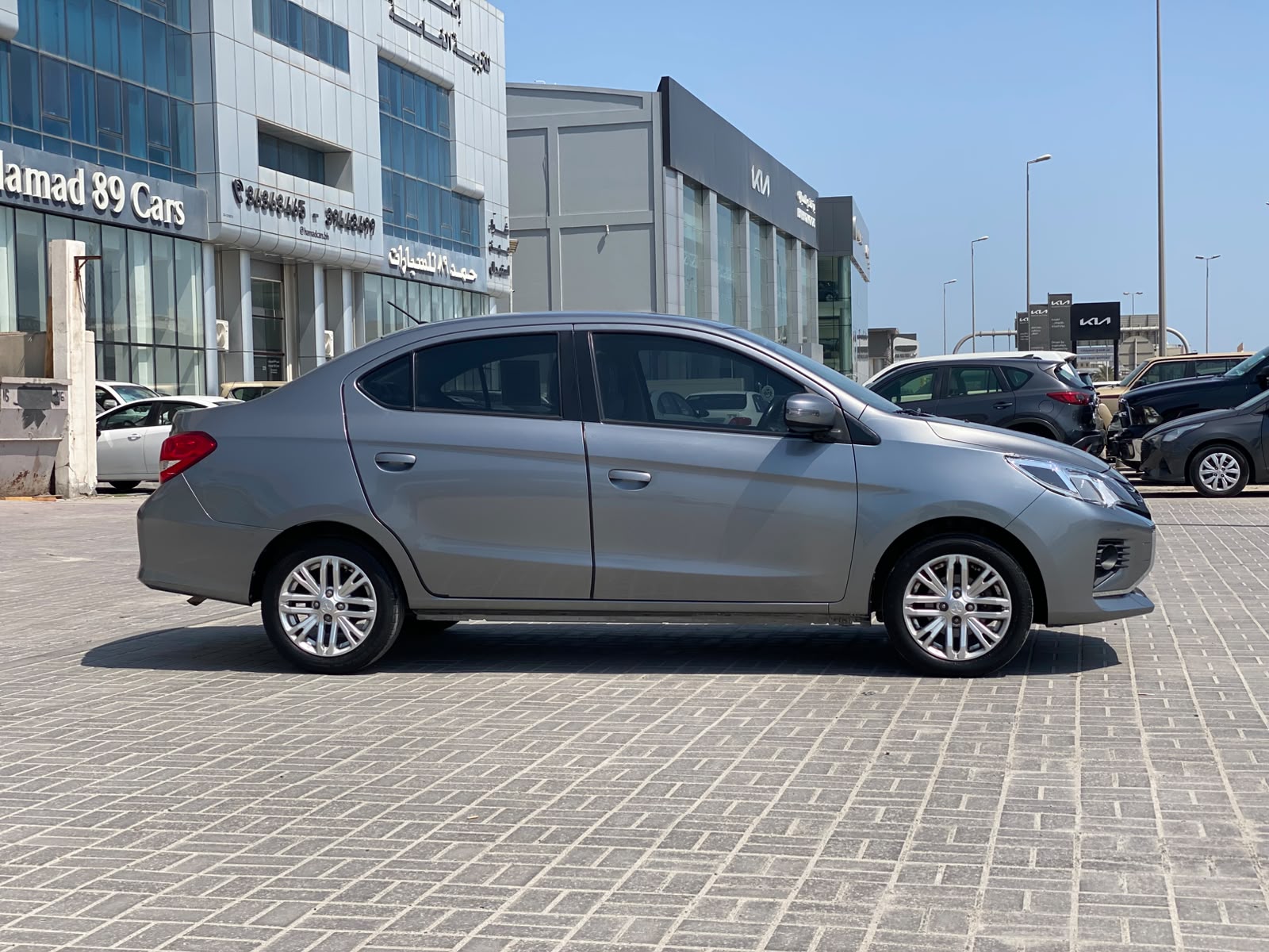 Mitsubishi Attrage 2022 (Silver)