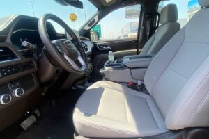 GMC Yukon SLE 2023 (Black)