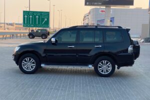 Mitsubishi Pajero GLS 2015 (Black)