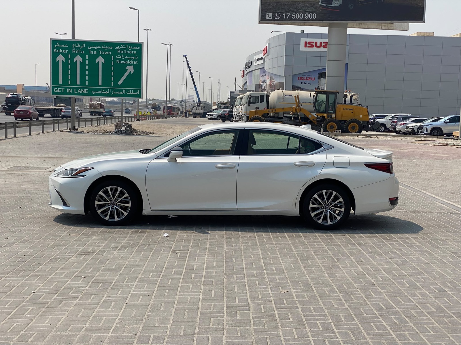 Lexus ES-300h 2023 (White)