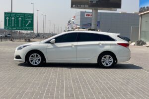 Hyundai i-40 / 2018 (White)