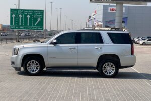 GMC Yukon 2018 (Silver)