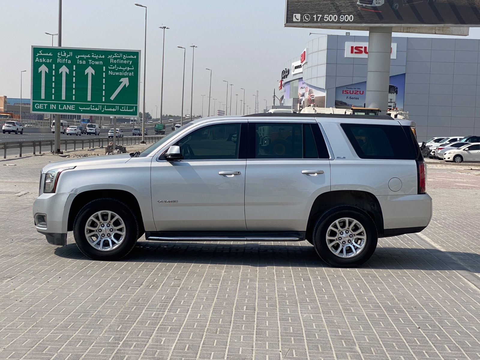 GMC Yukon 2018 (Silver)