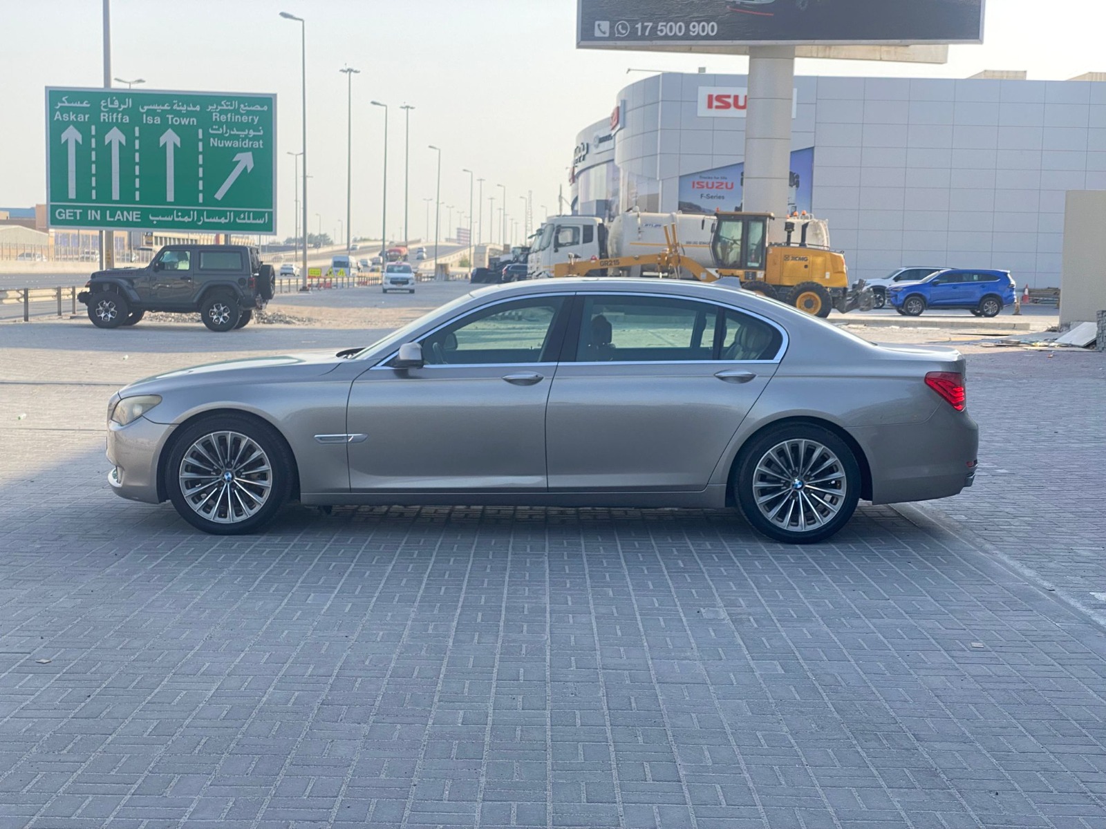 BMW 740Li 2010 (Silver)