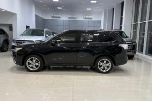 Mitsubishi Outlander 2014 (Black)