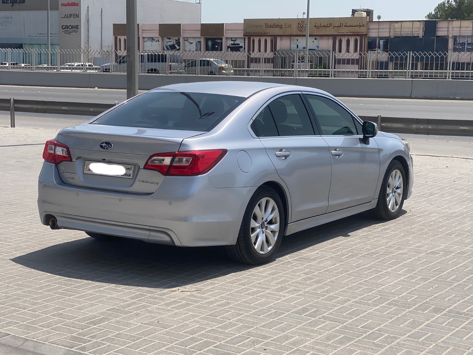 Subaru Legacy 2015 (Silver)