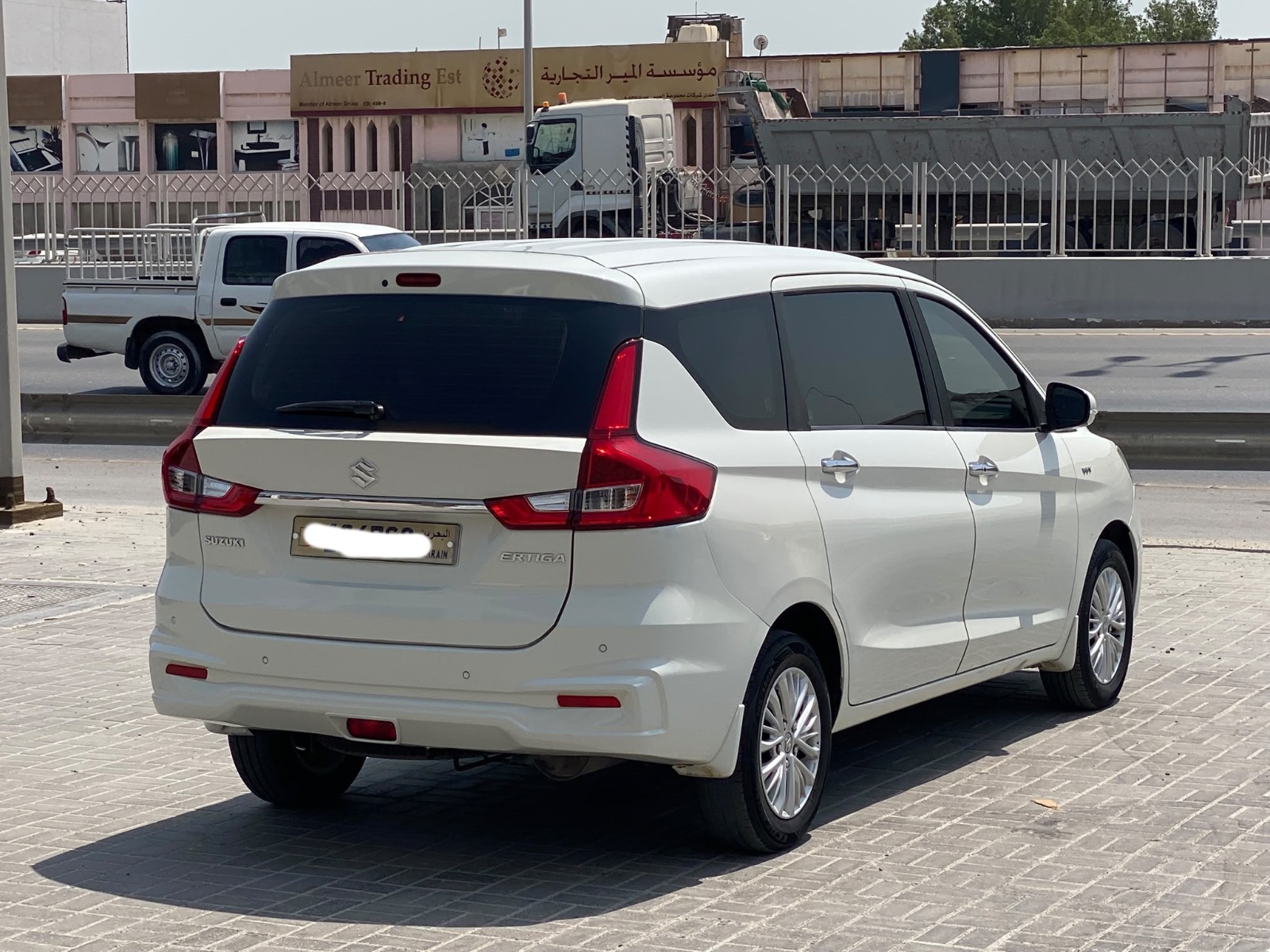 Suzuki Ertiga 2019 (White)