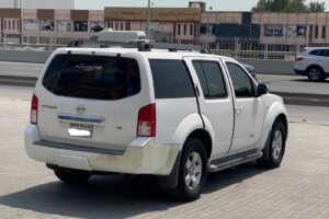 Nissan Pathfinder 2008 (White)