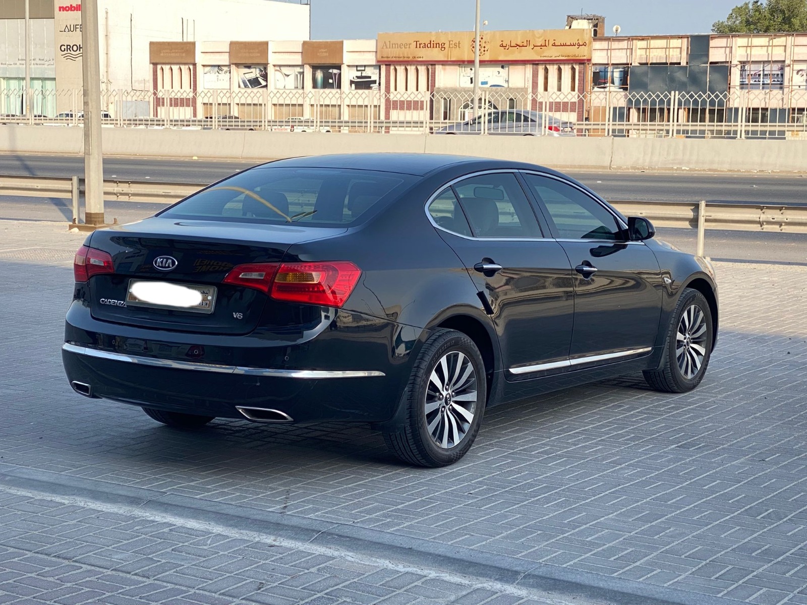 Kia Cadenza 2013 (Black)