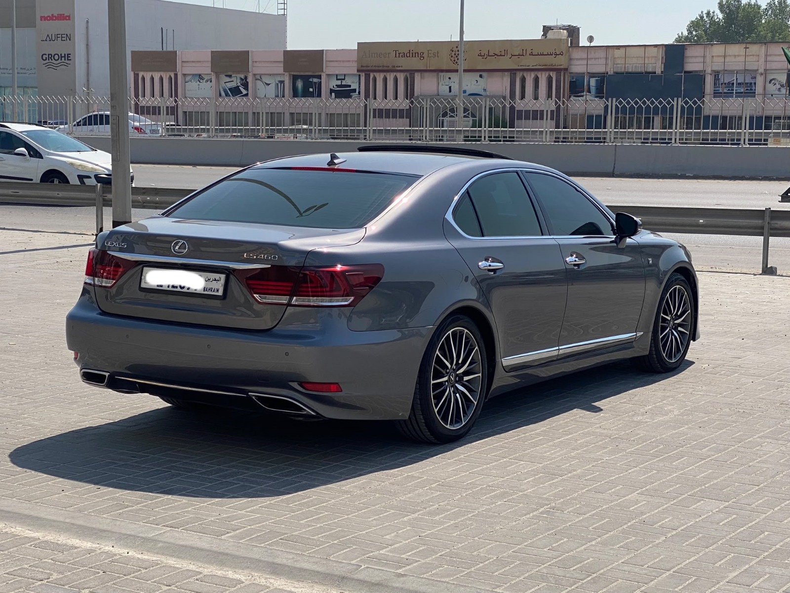 Lexus LS-460 / 2013 (Grey)