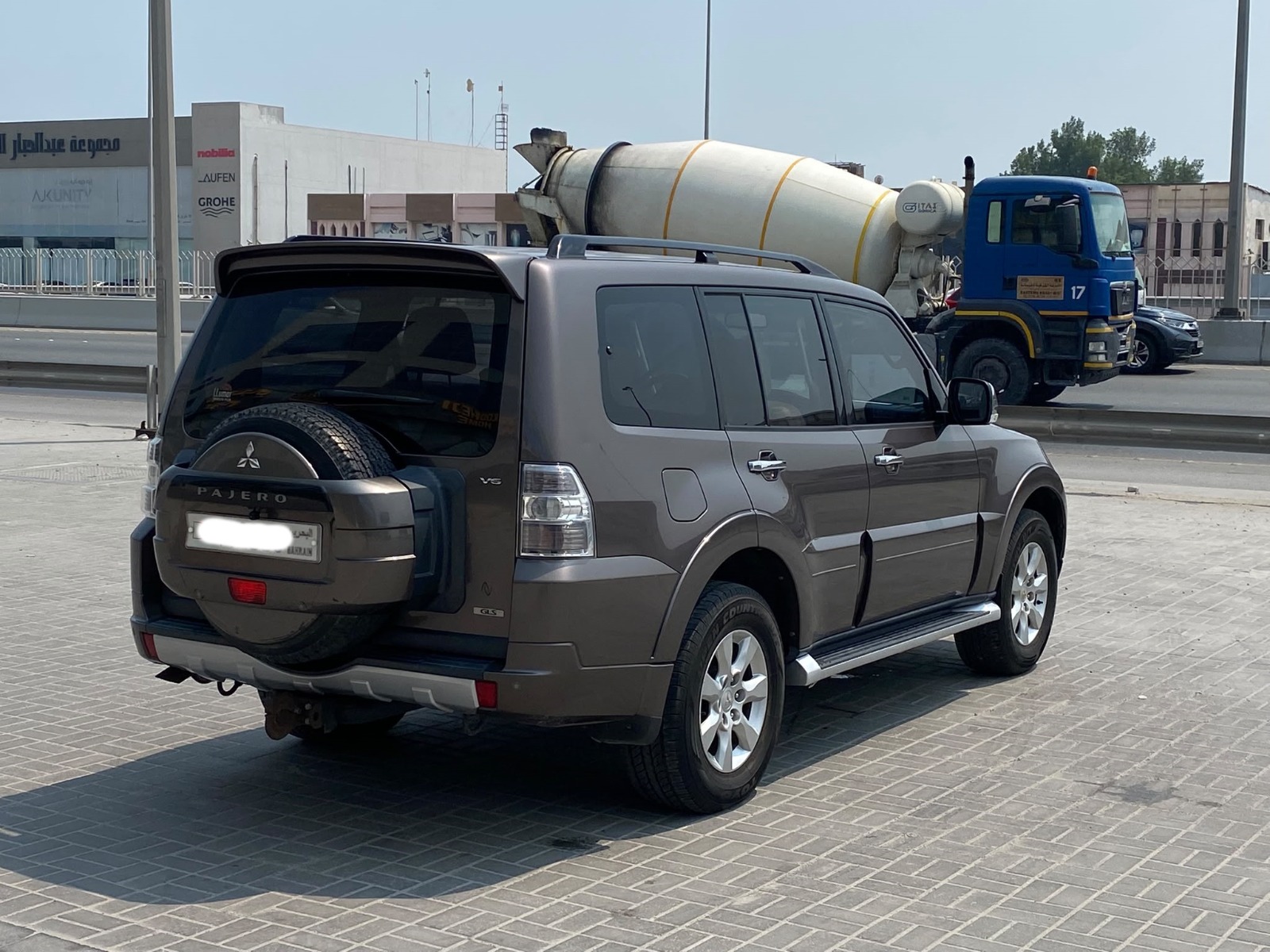 Mitsubishi Pajero GLS 2013 (Brown)