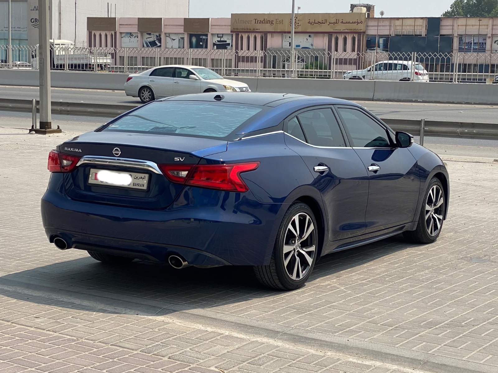 Nissan Maxima SV 2017 (Blue)