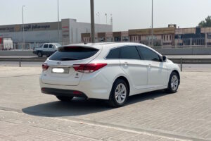 Hyundai i-40 / 2018 (White)