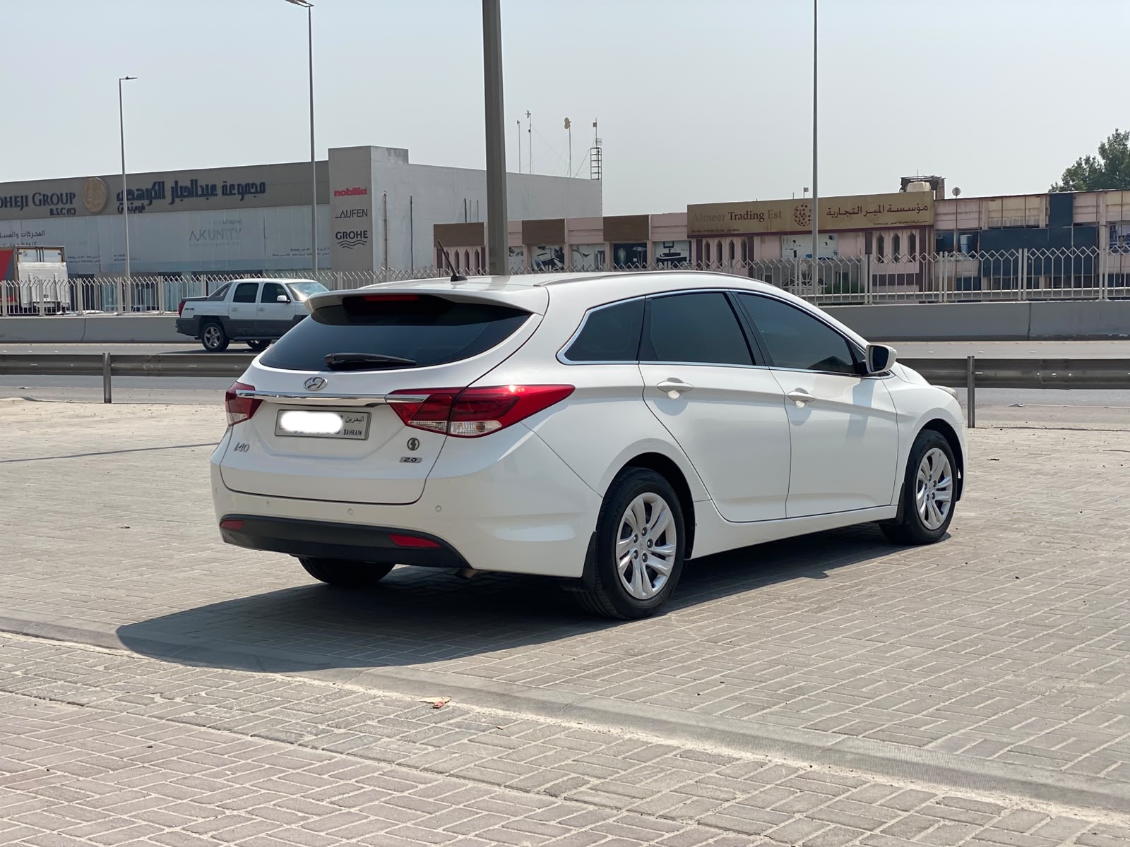 Hyundai i-40 / 2018 (White)