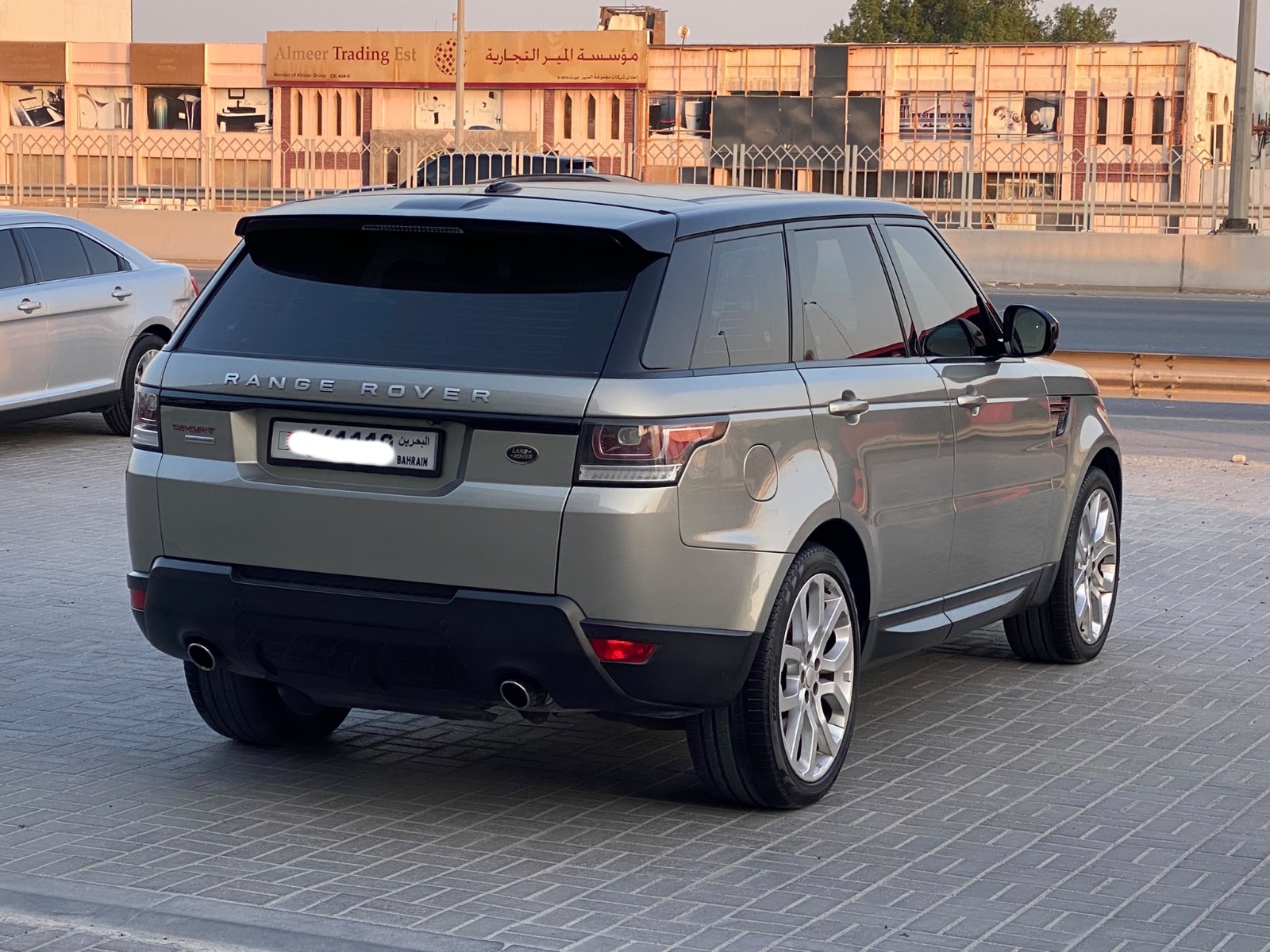 Range Rover Sport 2014 (Gold)