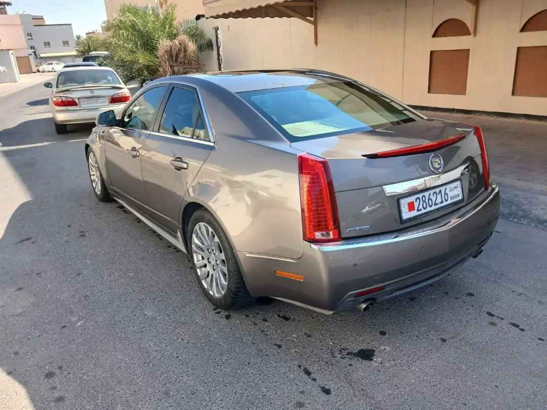 كاديلاك CTS موديل 2012 للبيع – بحالة ممتازة