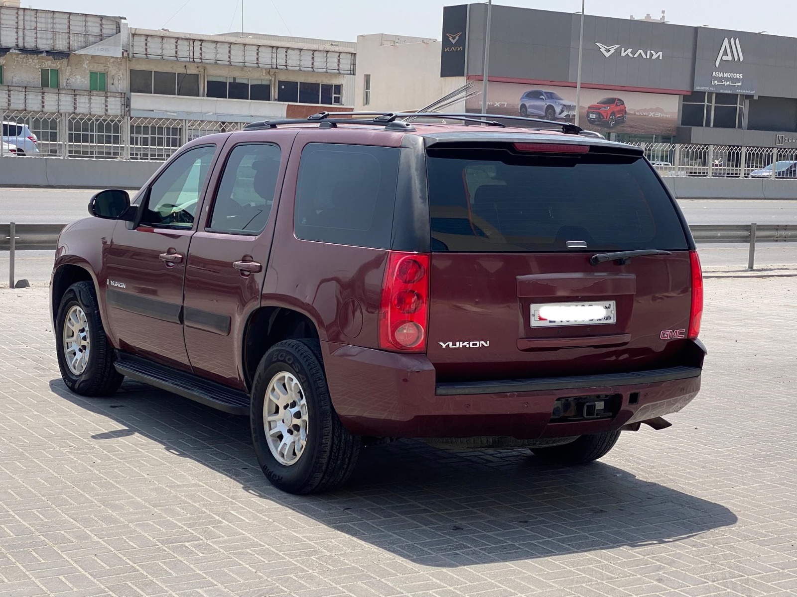 GMC Yukon 2008 (Red)