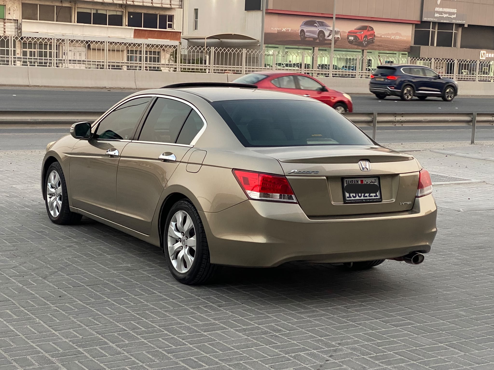 Honda Accord 2009 (Gold)