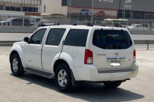 Nissan Pathfinder 2008 (White)