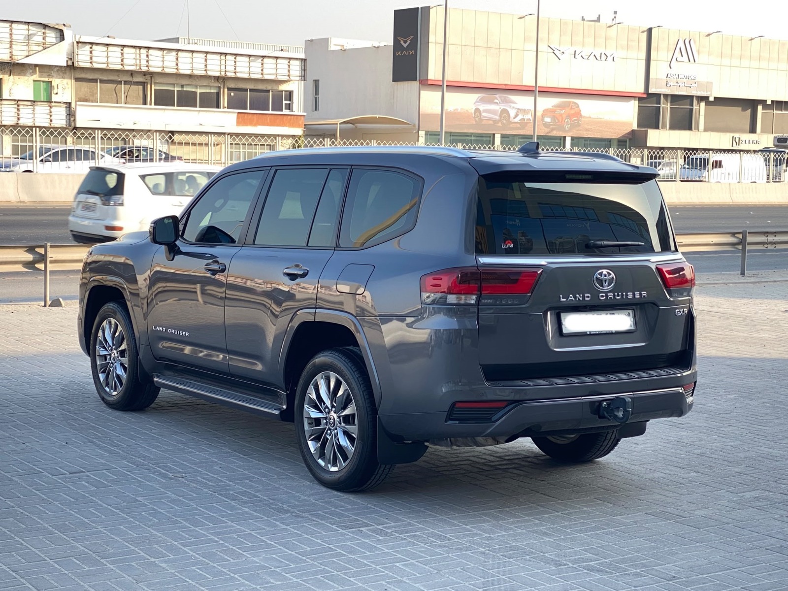 Toyota Land Cruiser GX-R 2025 (Grey)