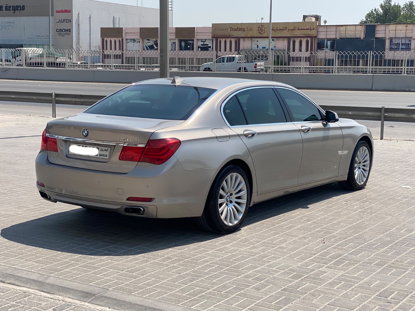 BMW 750Li 2012 (Silver)