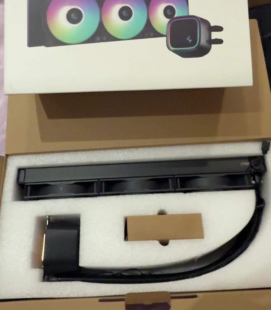 Deep Cool LE720 360mm مبرد مائي – استخدام خفيف جداً