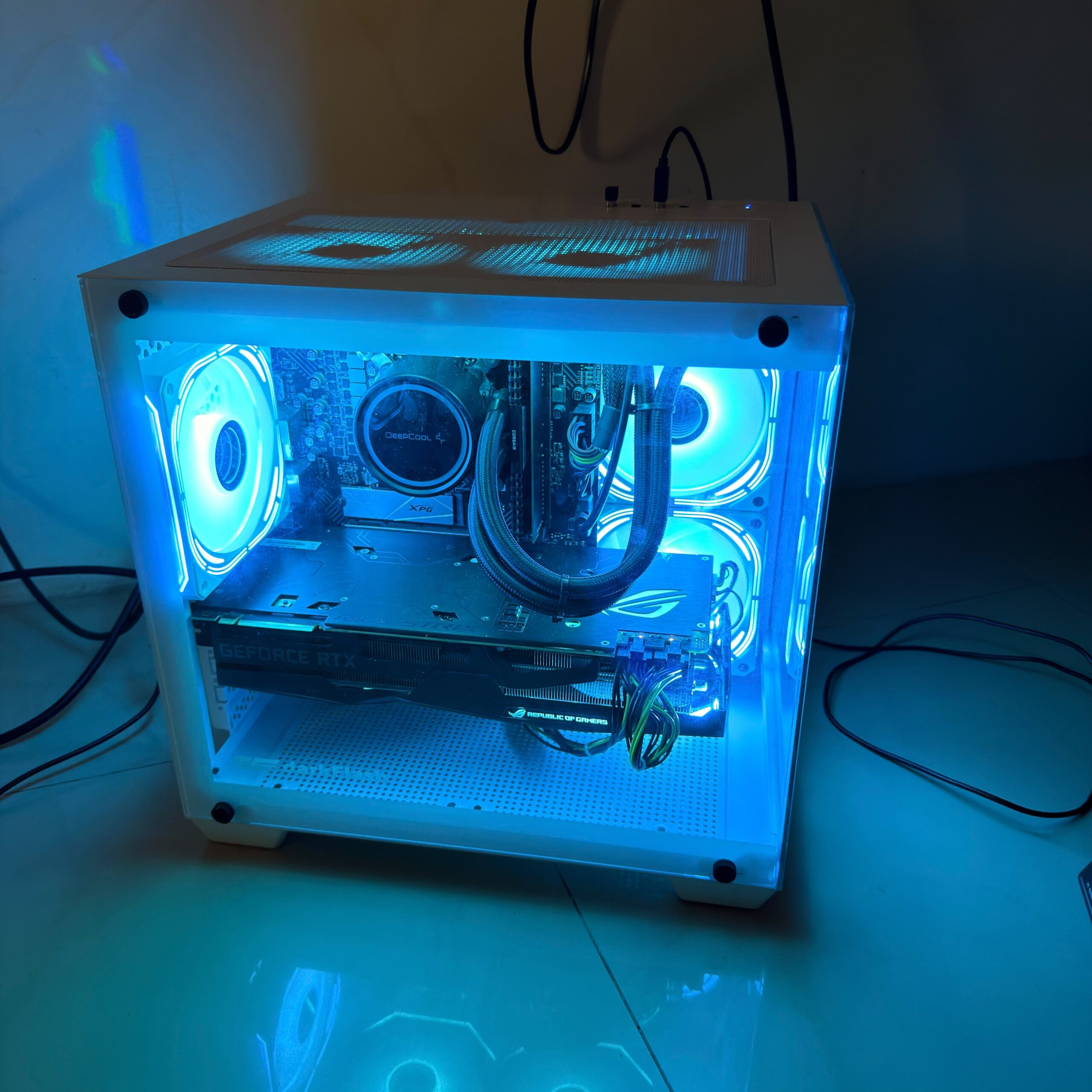 أنظف كمبيوتر RTX 2070 Super إصدار ROG للبيع