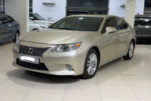 Lexus ES-350 / 2013 (Beige)
