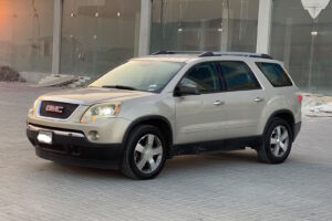 GMC Acadia 2011 (Gold)