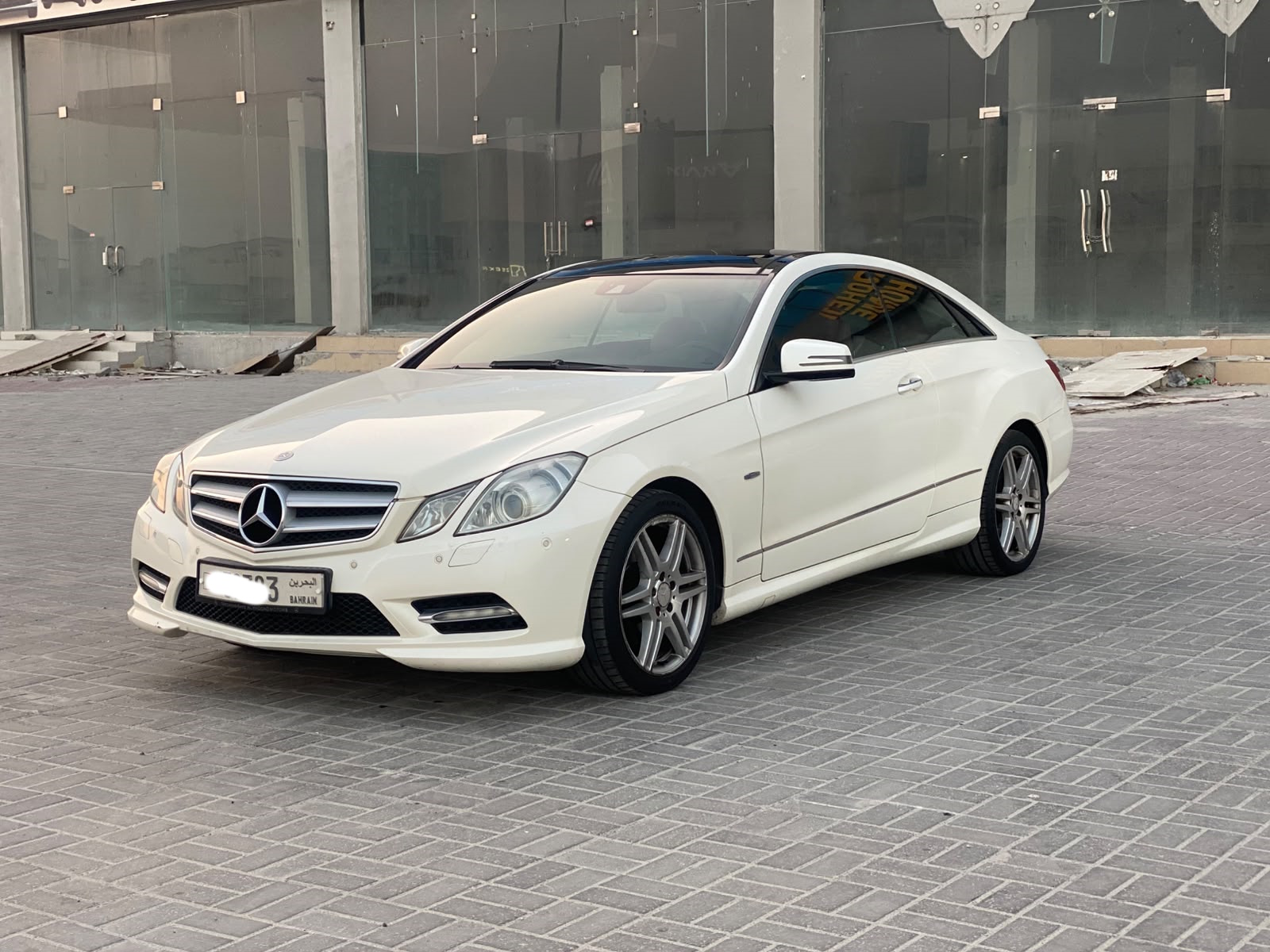 Mercedes Benz E-350 / 2012 (White)