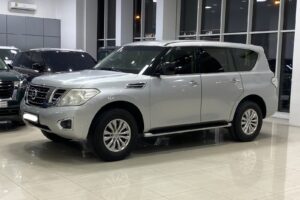 Nissan Patrol XE 2017 (Silver)