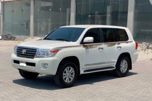 Toyota Land Cruiser GXR 2008 (White)