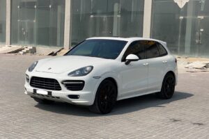 Porsche Cayenne GTS 2014 (White)