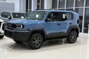 Toyota FJ-Cruiser 2027 (Blue)