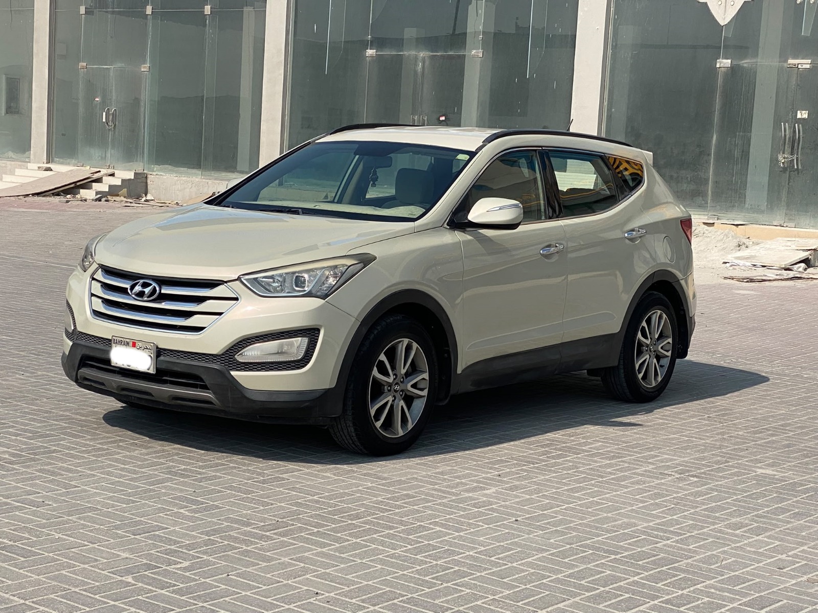 Hyundai Santafe 2014 (Beige)