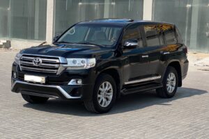 Toyota Land Cruiser GX-R 2018 (Black)