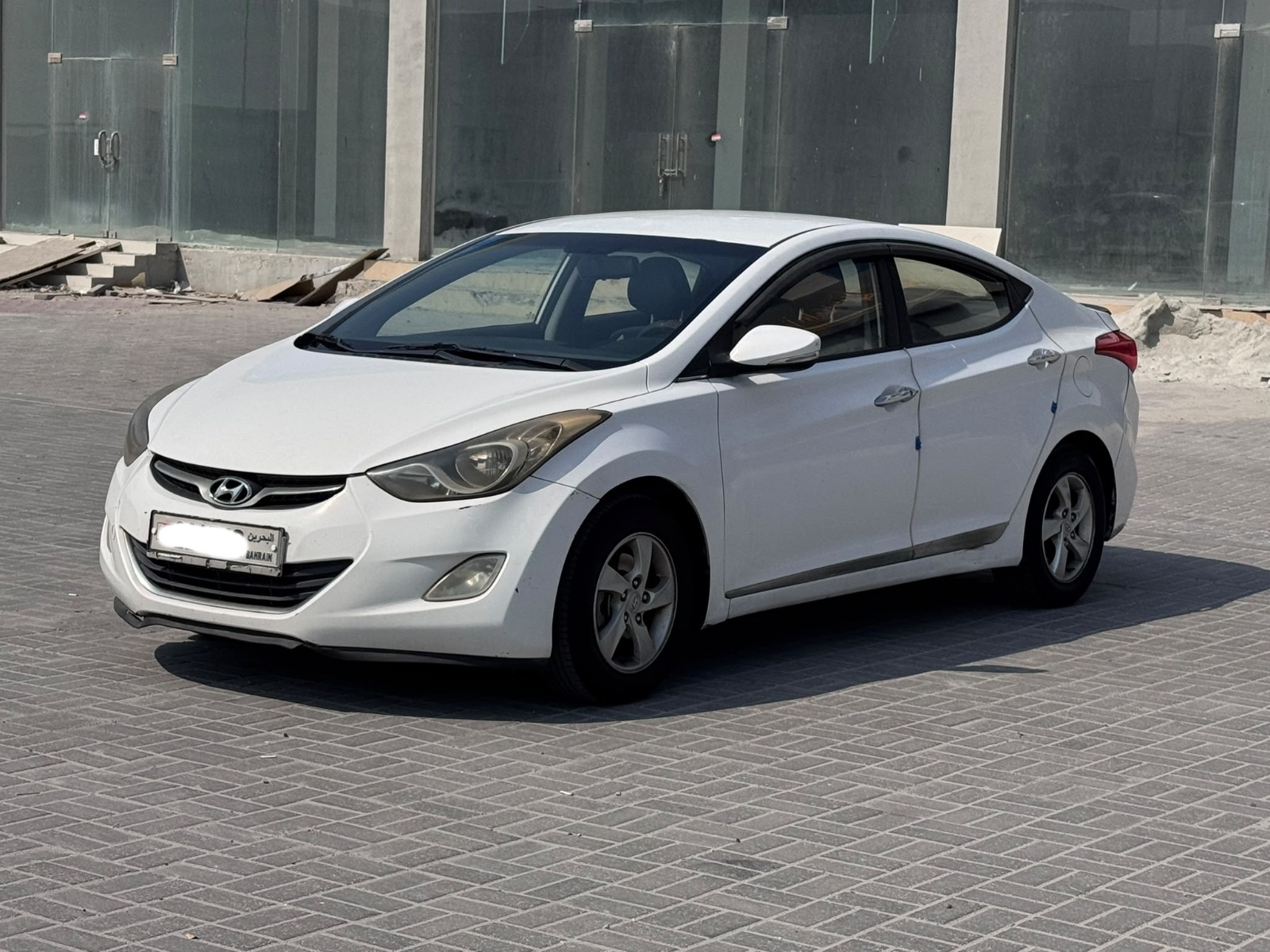 Hyundai Elantra 2016 (White)
