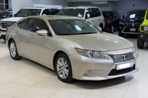Lexus ES-350 / 2013 (Beige)