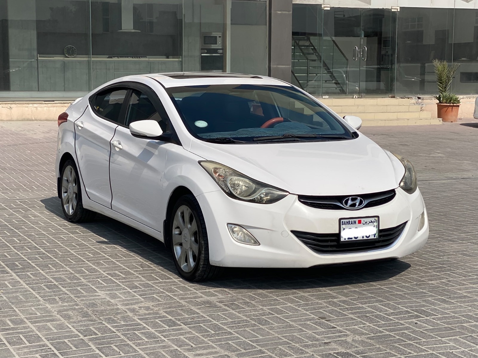 Hyundai Elantra 2014 (White)