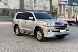 Toyota Land Cruiser GX-R 2016 (Silver)