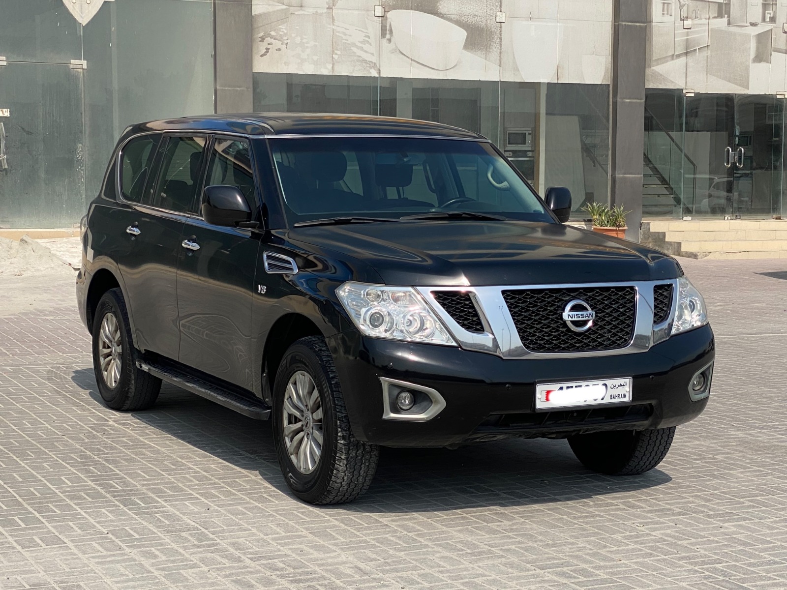 Nissan Patrol XE 2015 (Black)
