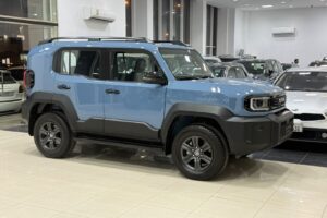 Toyota FJ-Cruiser 2027 (Blue)