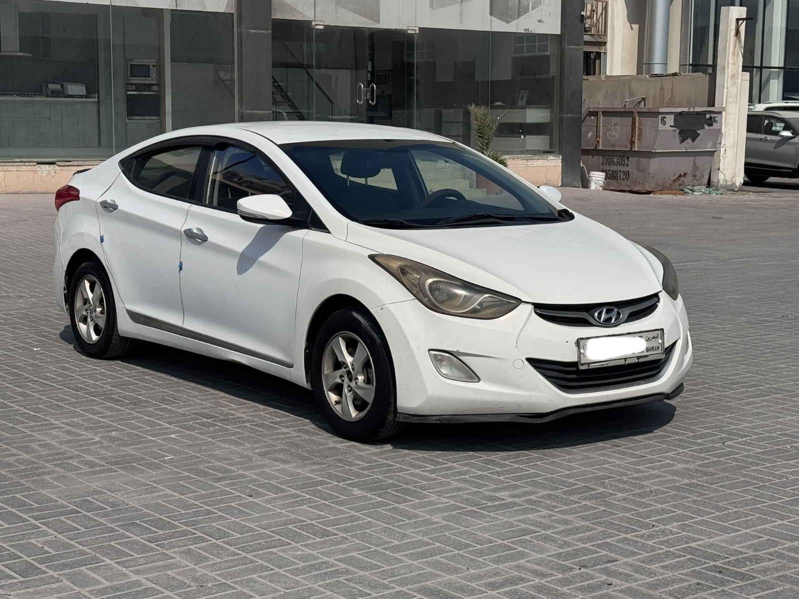 Hyundai Elantra 2016 (White)
