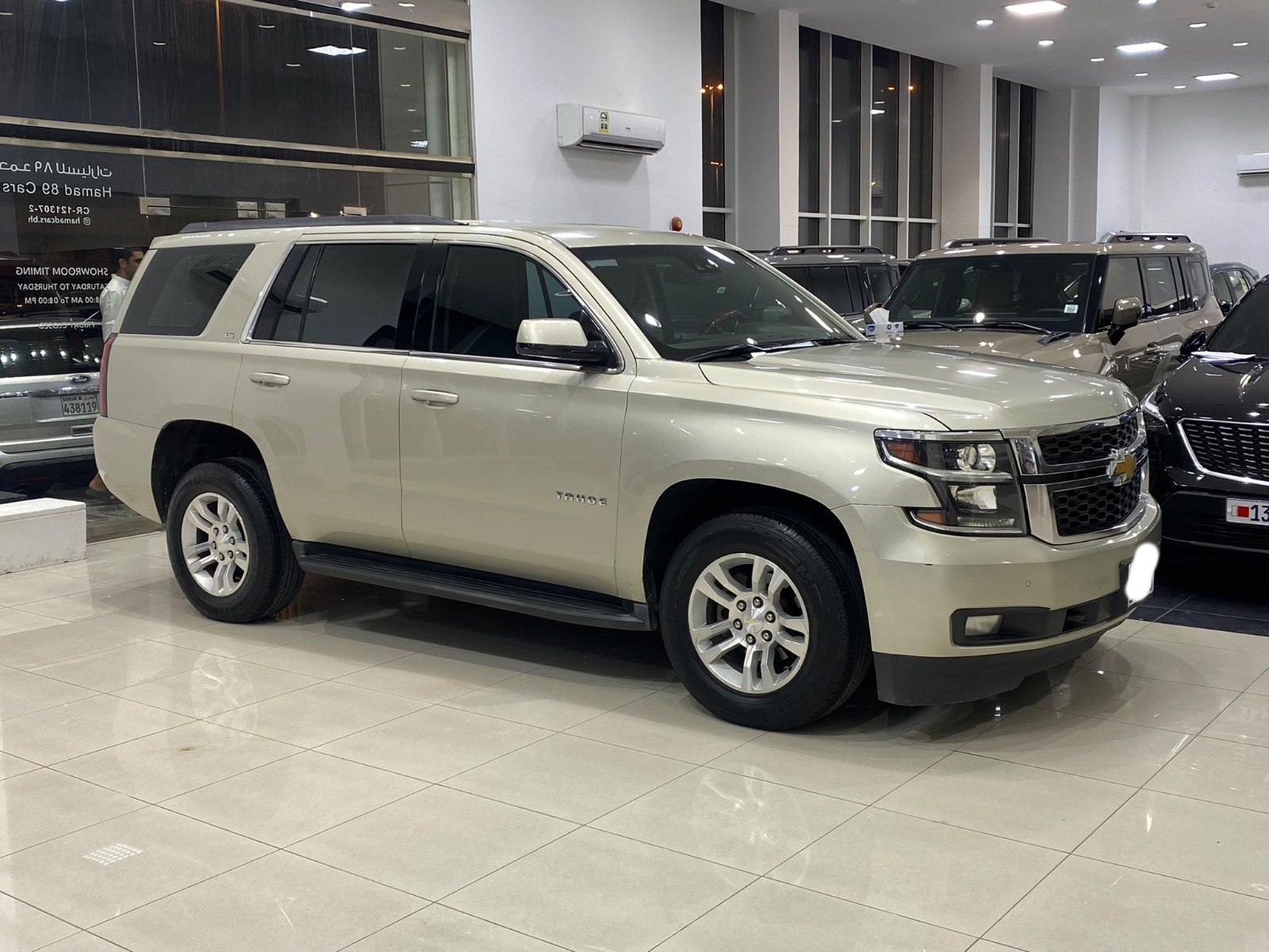 Chevrolet Tahoe LS 2016 (Gold)