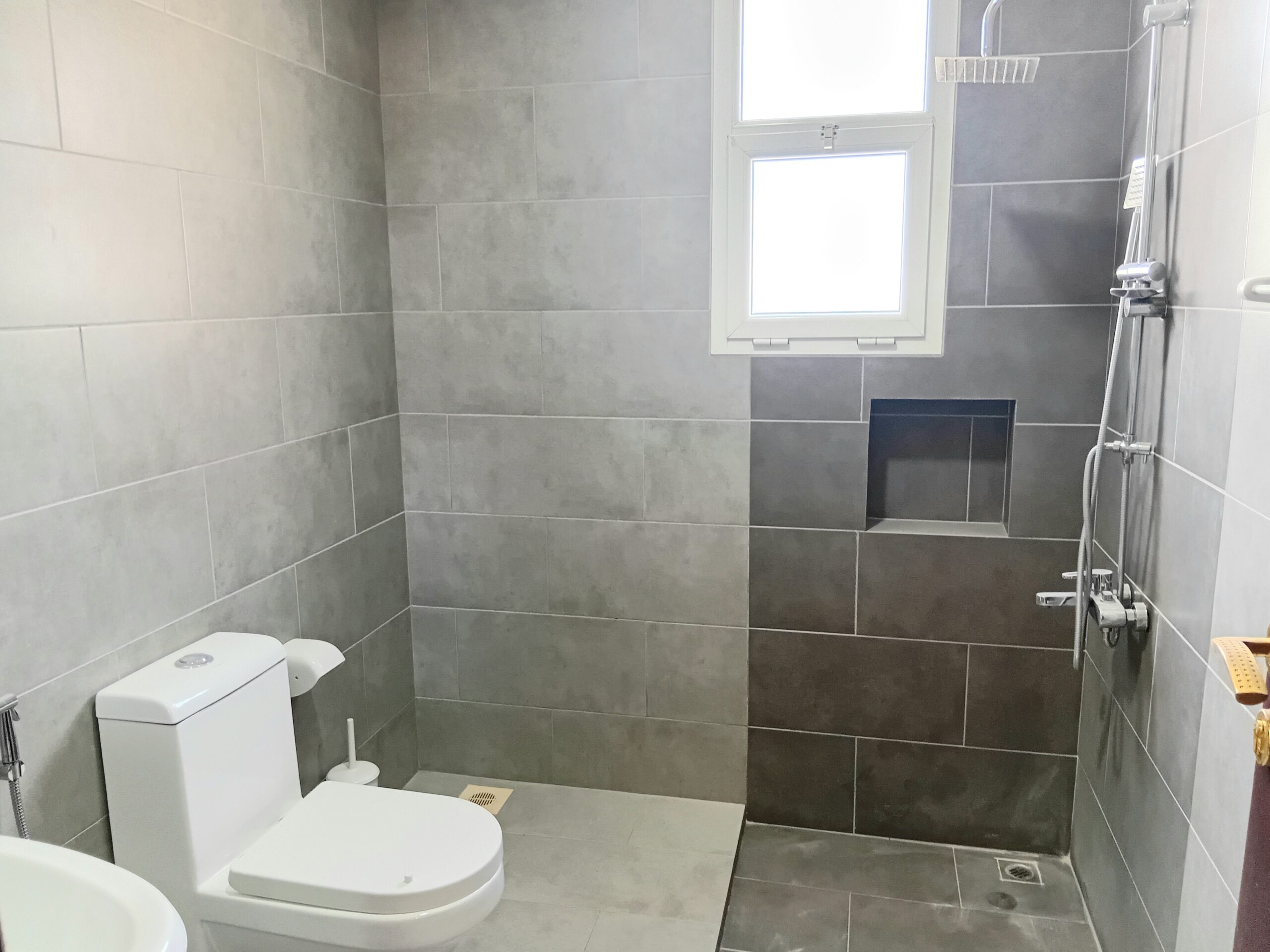 Fully-furnished | Tubli | Balcony | Parking | Store room | Security | Maintenance | Nearby Mcdonald