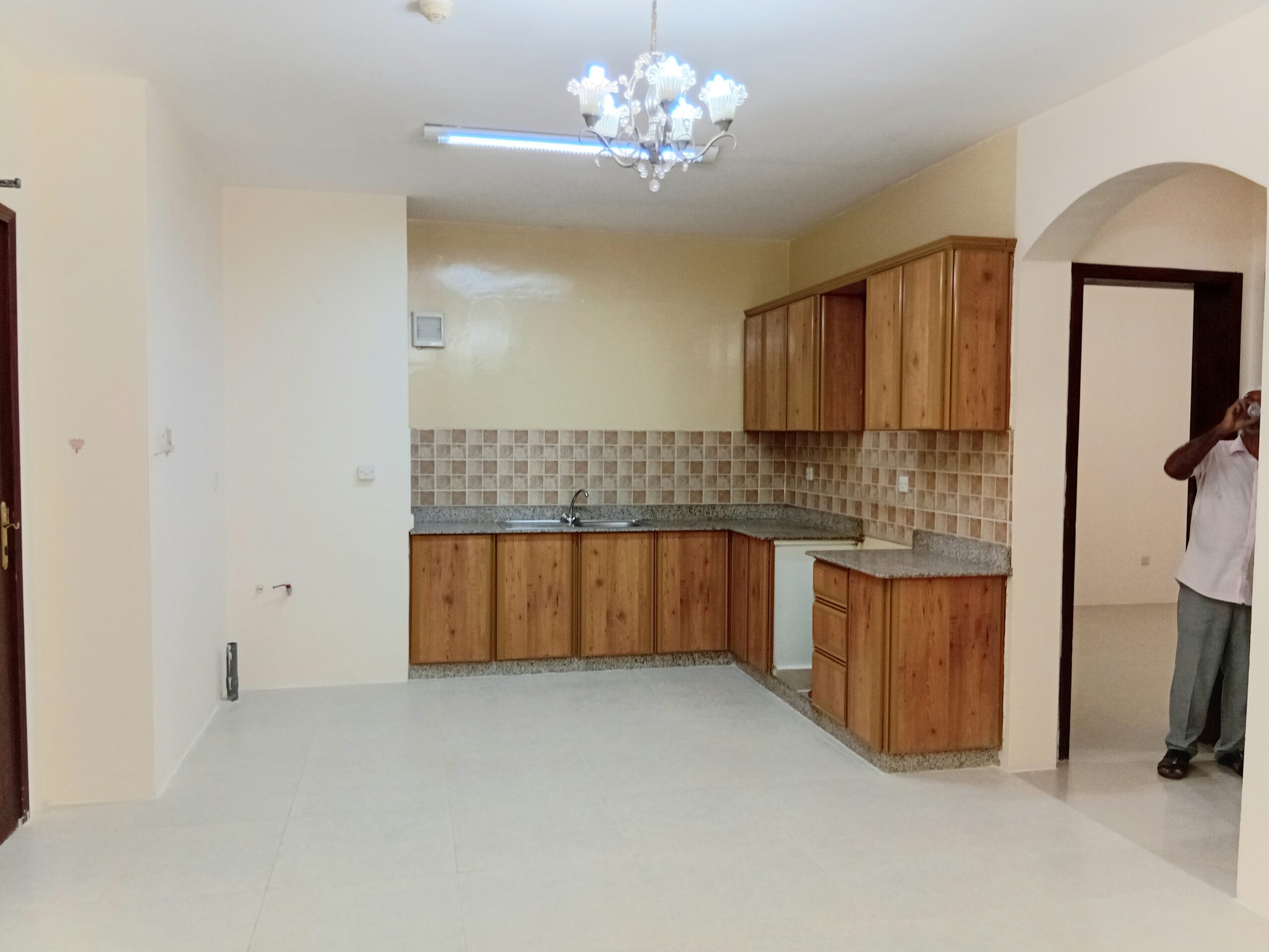 Semi-furnished | Prime Location | Mahooz | Parking | Security | Maintenance | Ewa Limit BD20