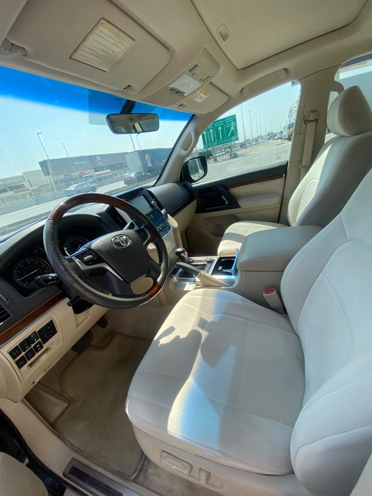Toyota Land Cruiser GXR 2018 (Black)