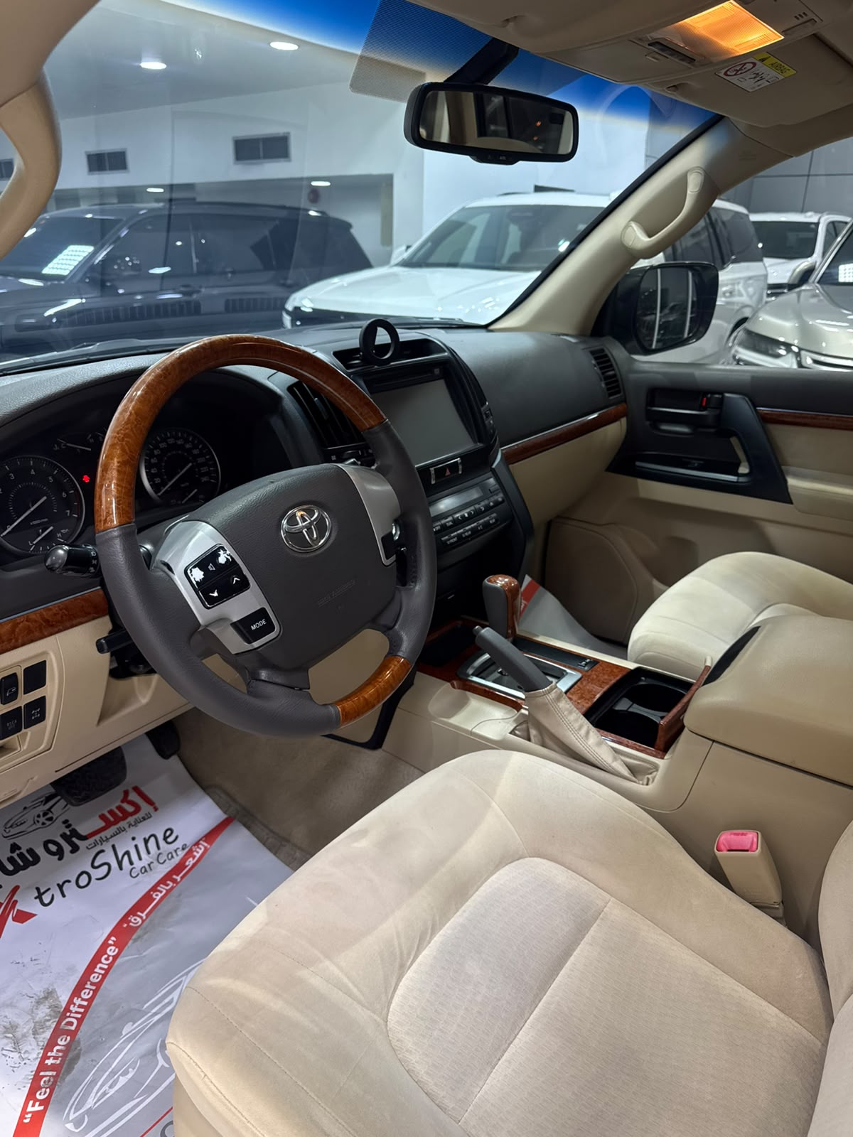 Toyota Land Cruiser GX-R 2015 (White)