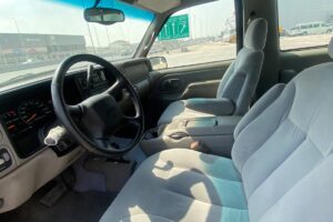 GMC Yukon 1998 (Blue)