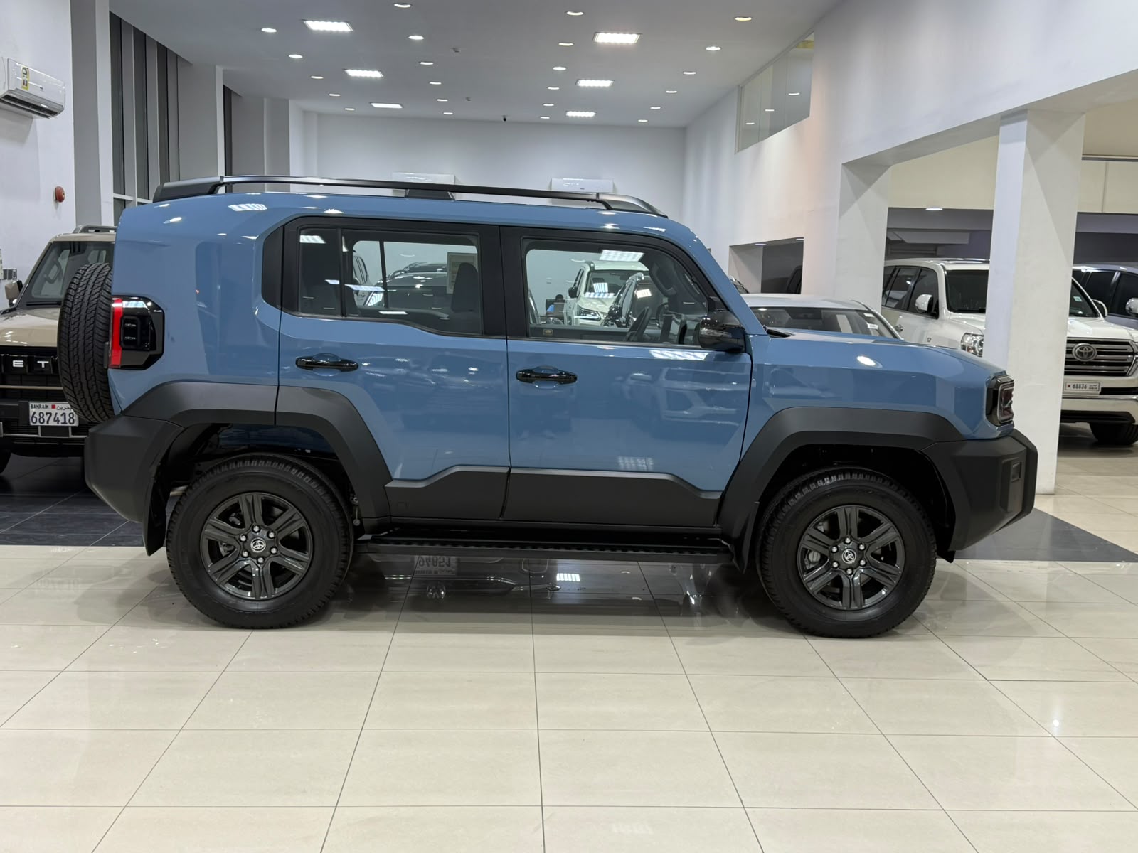 Toyota FJ-Cruiser 2027 (Blue)